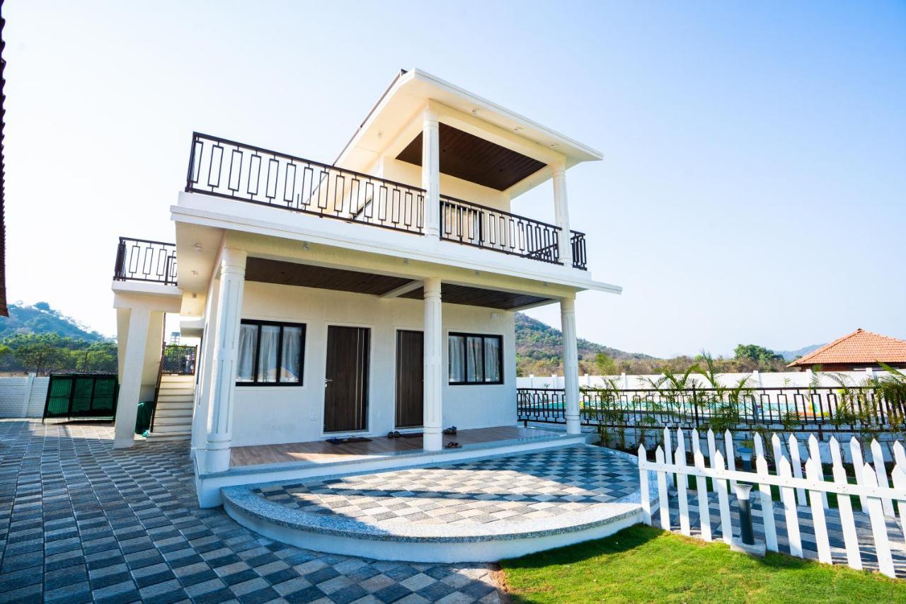 Eden Garden Villa Alibag Luaran gambar