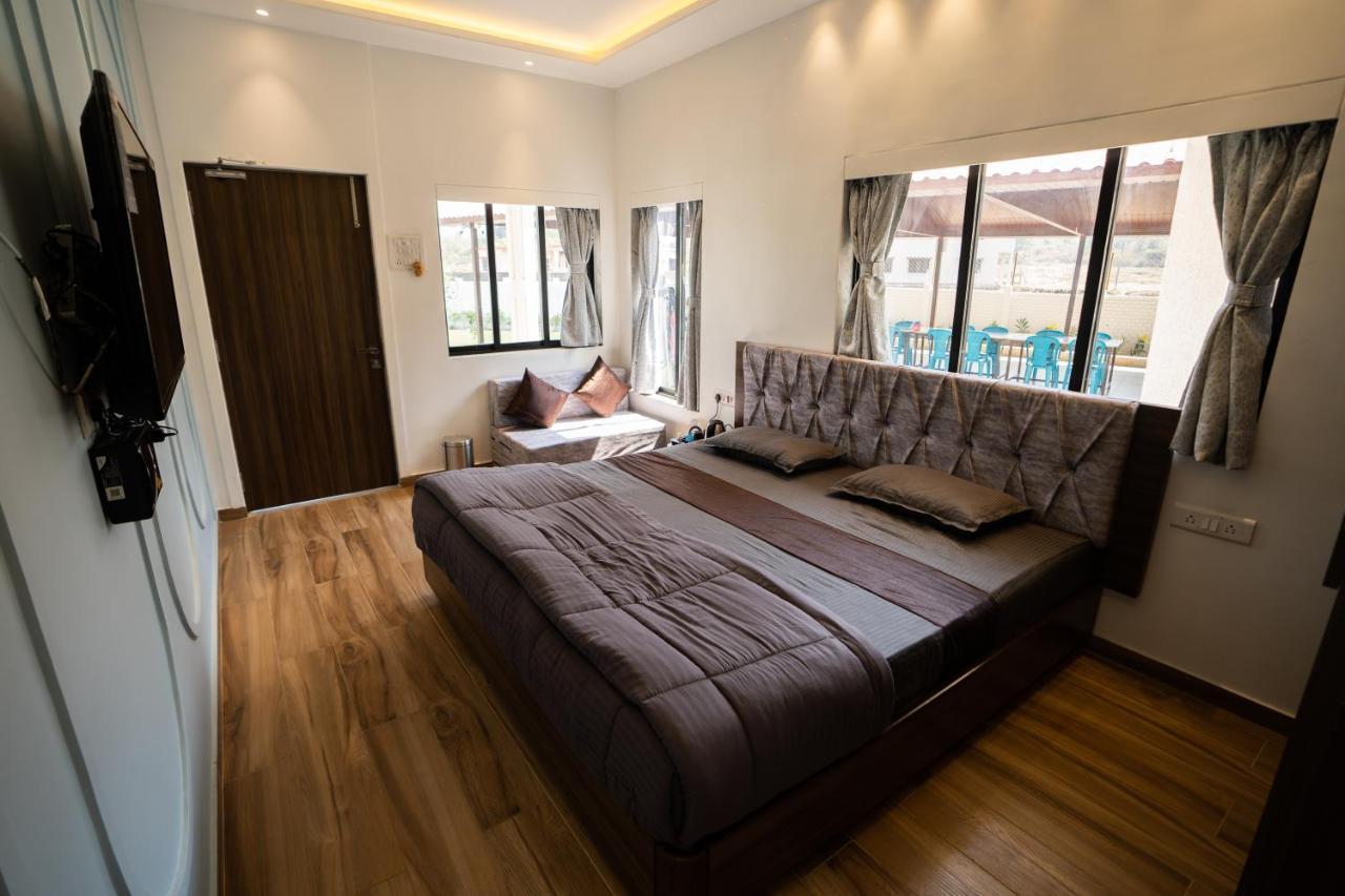 Eden Garden Villa Alibag Luaran gambar