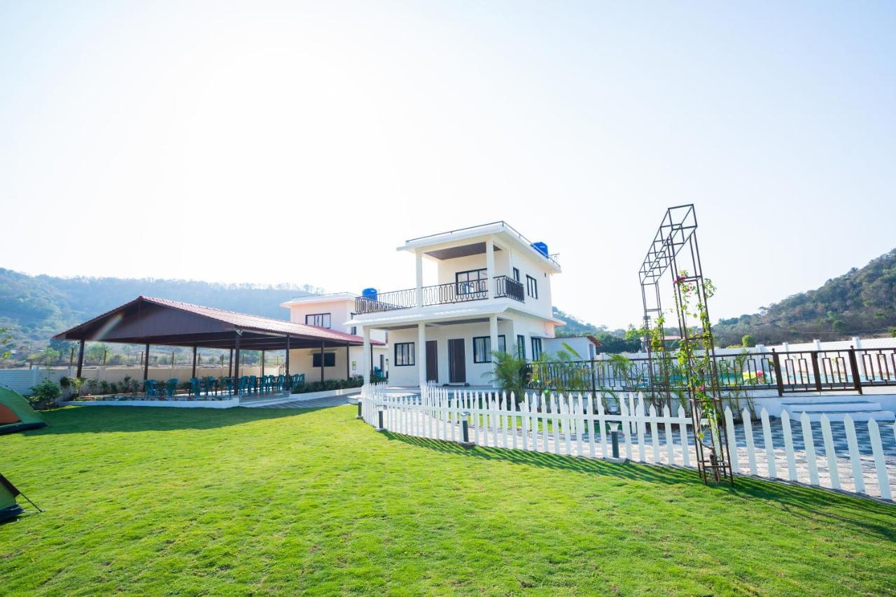 Eden Garden Villa Alibag Luaran gambar